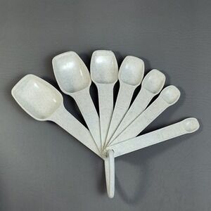 Tupperware Vintage Measuring Spoons Speckled White and Blue Set, 7 pcs + Ring